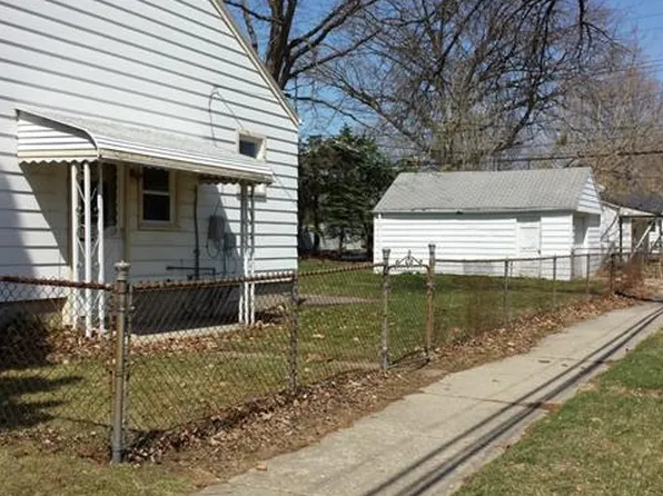 24602 Eton Ave, Dearborn Heights, MI 48125