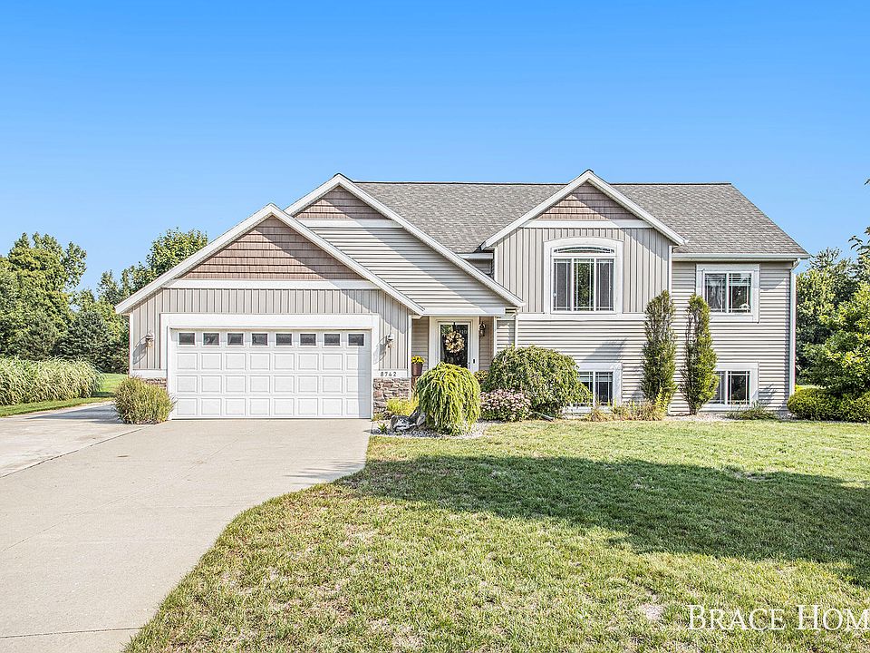 1st image of 8742 Big Bend Ct