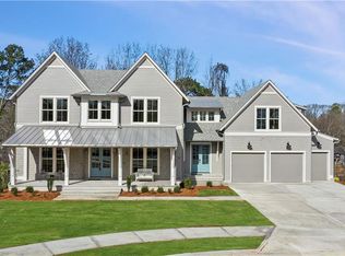 165 Grayton Ln, Roswell, GA 30075