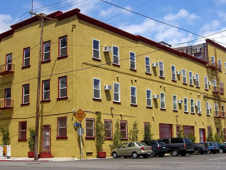 726 S Santa Fe Ave #202 — Photo 9