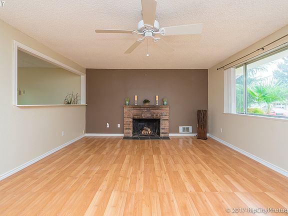 5th image of 12300 NE 86th St