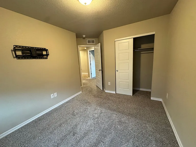 6153 Callan Dr — Photo 22