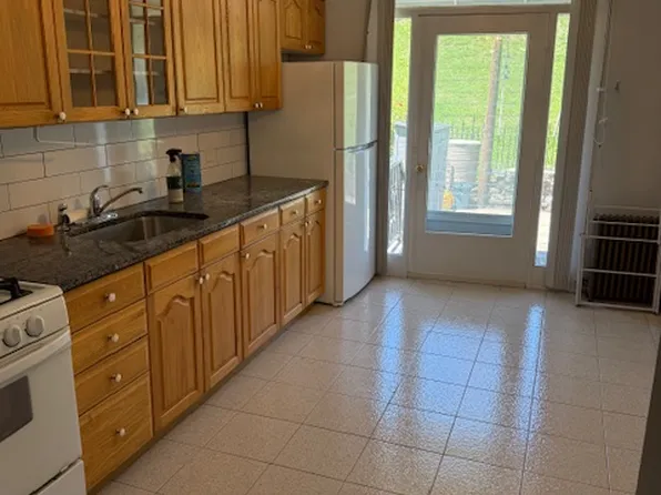 437 Gregory Ave #1R, Weehawken, NJ 07086