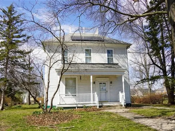 231 S Jackson St, Pittsfield, IL 62363