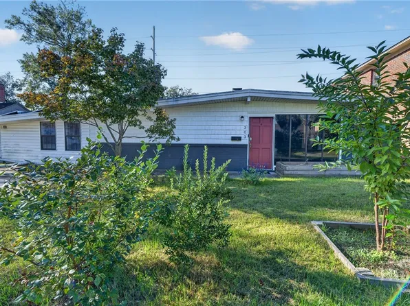 303 E 60th Street, Savannah, GA 31405