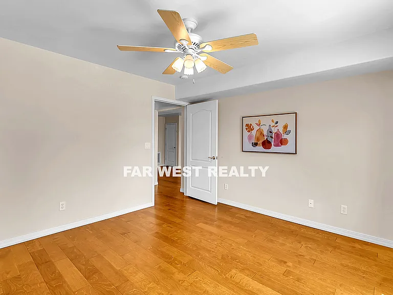 1853 Oriental Ave — Photo 11