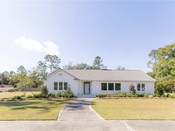 612 E Cherry St, Jesup, GA 31546