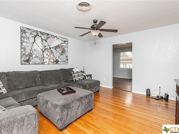 4th image of 1003 Phil Ave