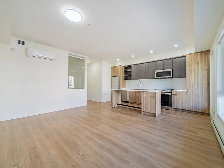 320 19th Ave SW — Photo 39