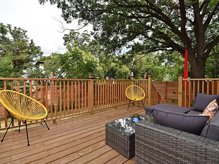 1301 Luna St — Photo 26