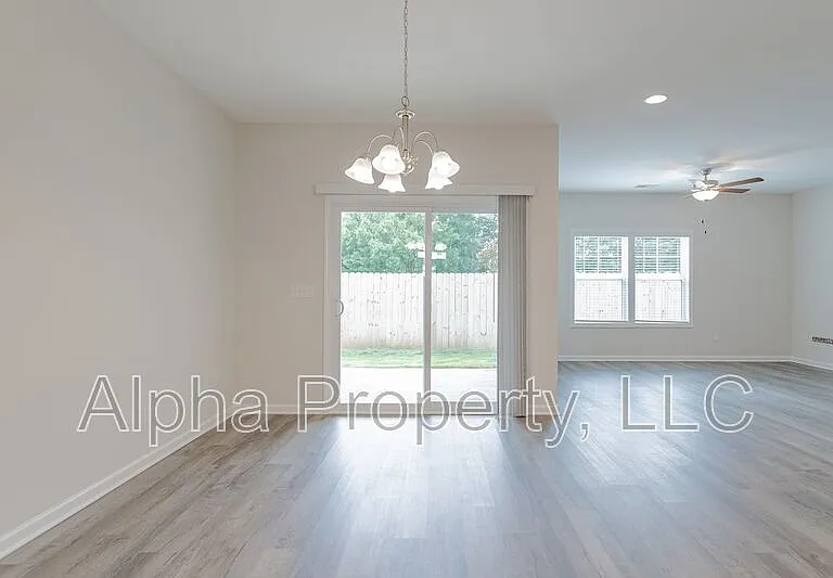 8 Sabine Leaf Ct — Photo 6