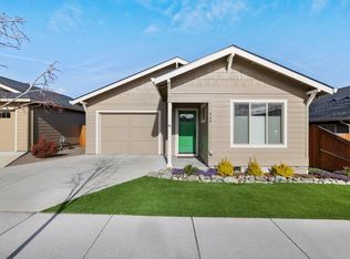 72 William Way, Talent, OR 97540