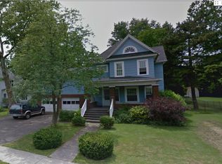 1026 N Military Rd, Niagara Falls, NY 14304