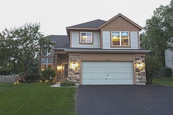 1st image of 1338 Geneva Ln