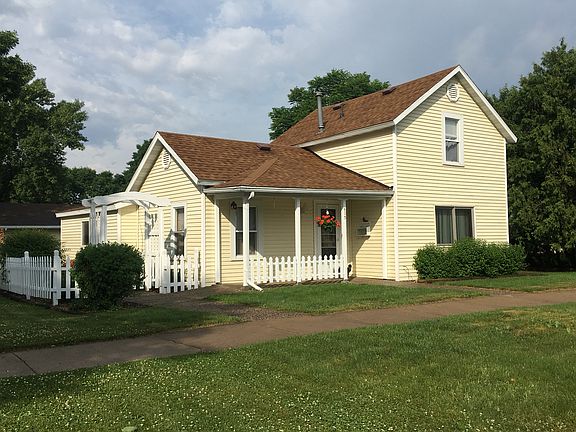 North Prairie View 4 of 4