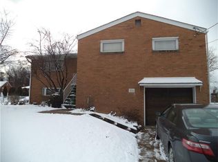 3816 McLean Dr, McKeesport, PA 15133