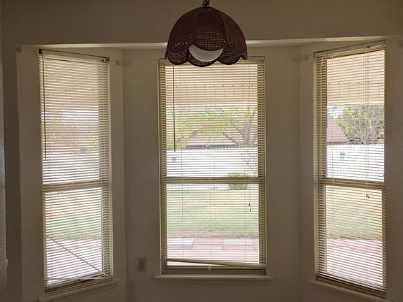 3rd image of 116 Nelson Dr