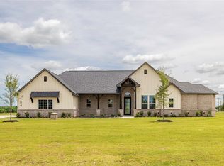 104 Prairie Winds Dr, Poolville, TX 76487