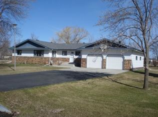 3287 41st Ave S, Prairie Rose, ND 58104