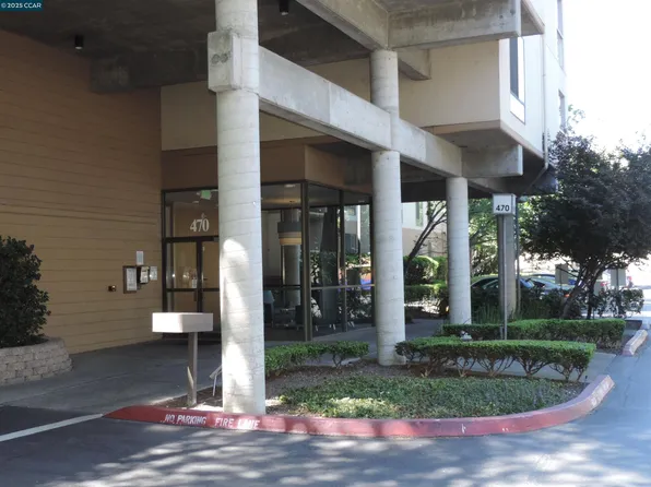470 N Civic Dr APT 101, Walnut Creek, CA 94596
