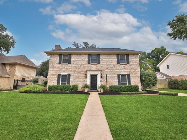14719 Rio Pinar Dr, Houston, TX 77095