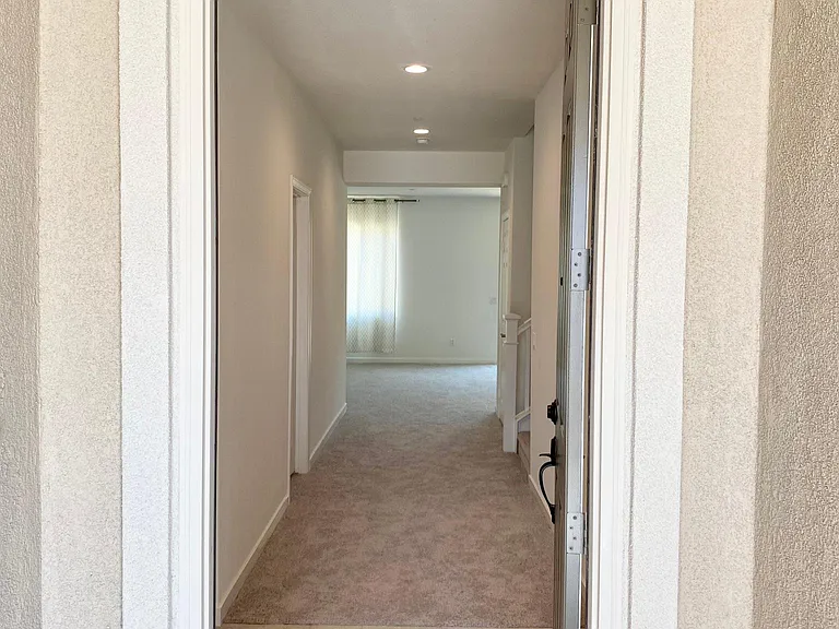 7810 Sunny Gulch Ct — Photo 2