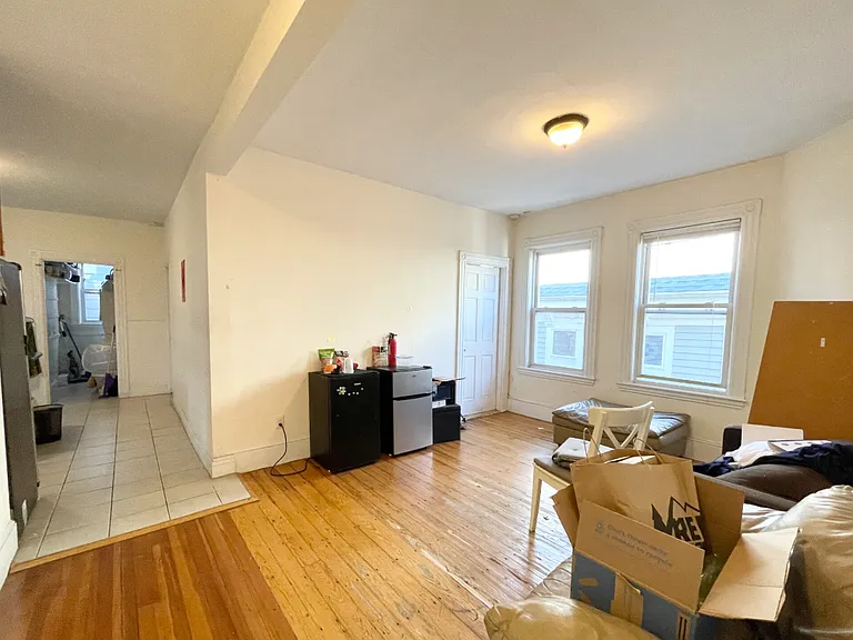17 Sachem St #3F — Photo 2