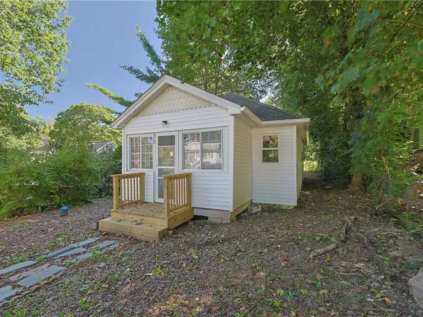 30 Hillside Road, Greenwood Lake, NY 10925