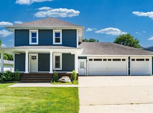 504 D Ave, Grundy Center, IA 50638