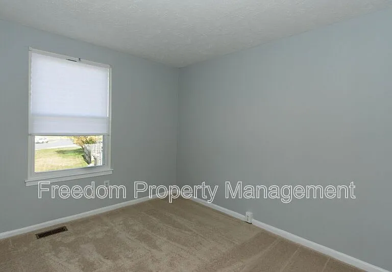 4686 Hercules Ln — Photo 18