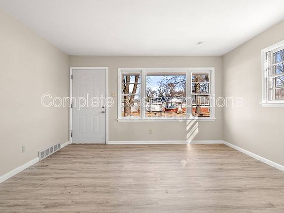 4th image of 750 Mark Twain Dr