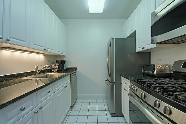 Sold by Corcoran | media 15
