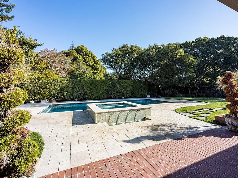 30 Knightwood Ln — Photo 36