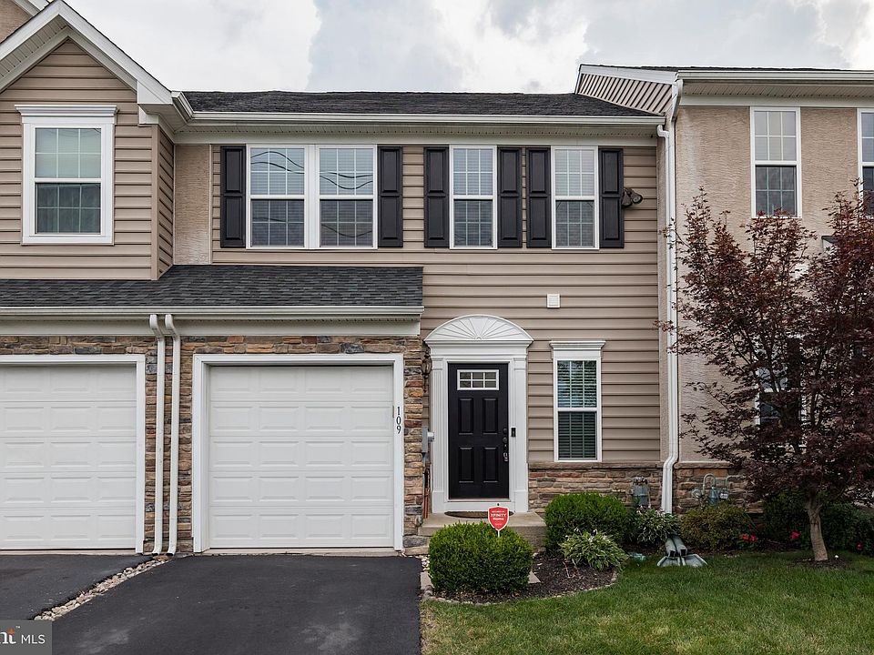 1st image of 109 Crooked Ln