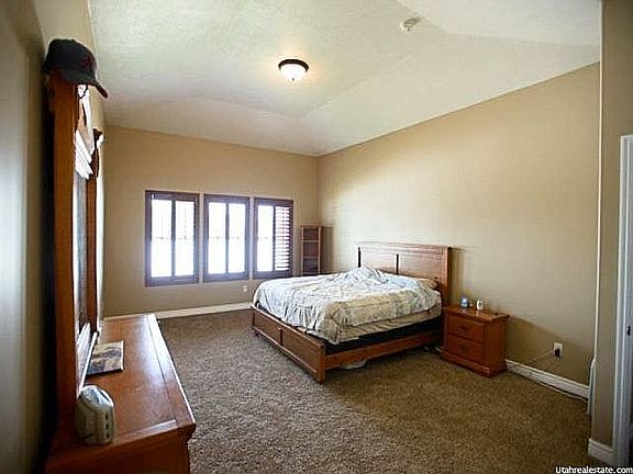 3rd image of 6276 S Mount Logan Way