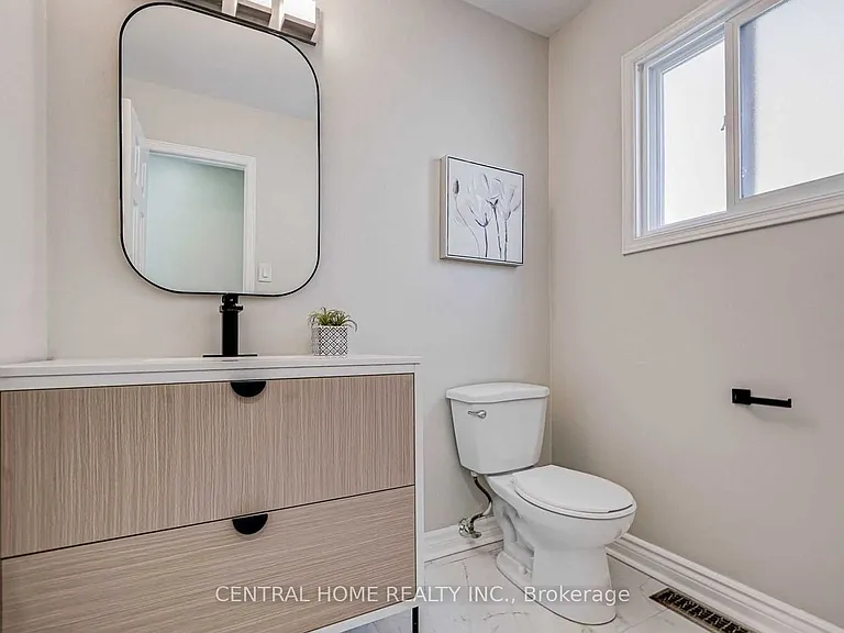 48 Ballard Cres — Photo 22