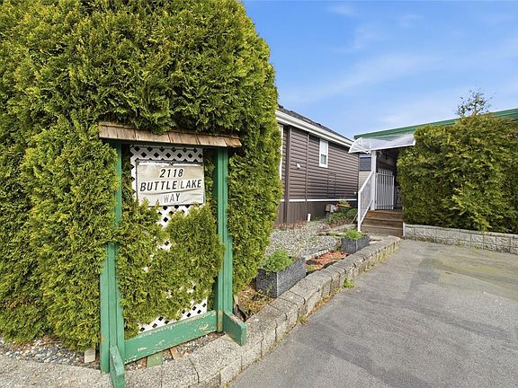 2nd image of 2118 Buttle Lake Way