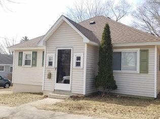 701 Maple St, Clare, MI 48617