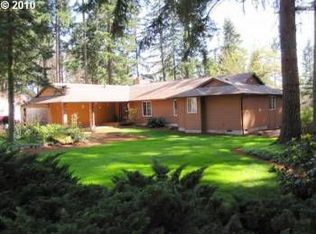 16142 S Sandalwood Rd, Oregon City, OR 97045