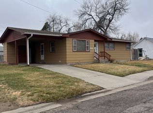 955 Spruce St, Wheatland, WY 82201