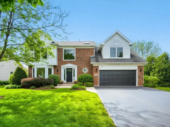 1820 Nicholson Dr, Hoffman Estates, IL 60192