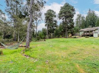 27821 Ten Mile Rd, Point Arena, CA 95468