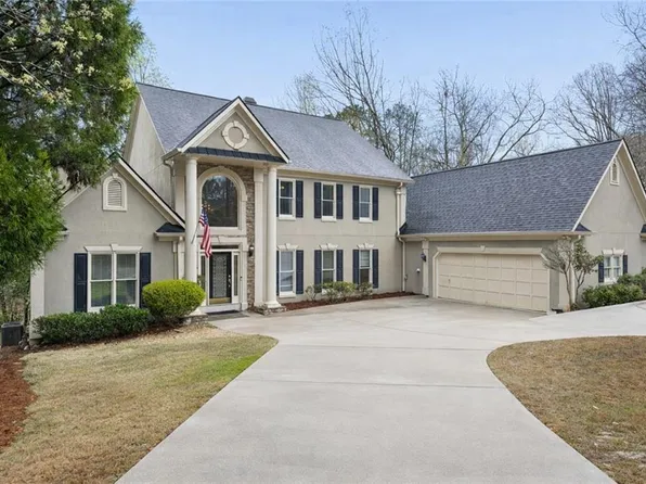 3322 Rough Creek Dr, Woodstock, GA 30189