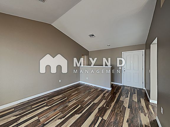 4th image of 2712 Glencliff Dr