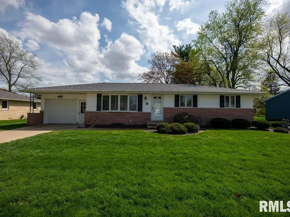 440 E Fernwood St, Morton, IL 61550