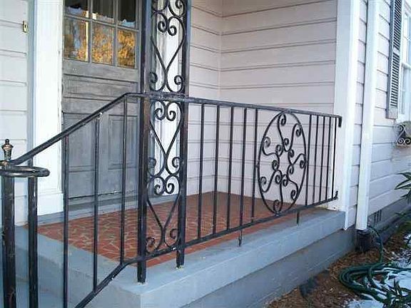 2nd image of 14 Paris Mountain Ave