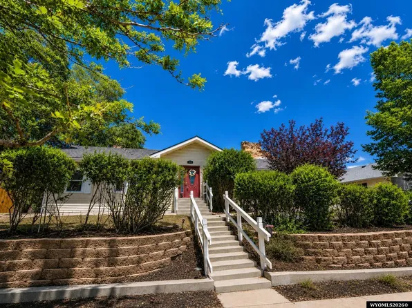 484 W Flaming Gorge Way, Green River, WY 82935