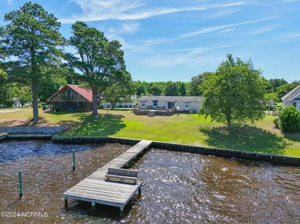 811 Bulls Bay Road, Columbia, NC 27925
