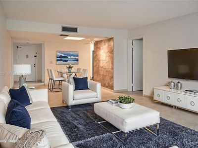 16175 Golf Club Rd APT 308, Fort Lauderdale, FL, 33326