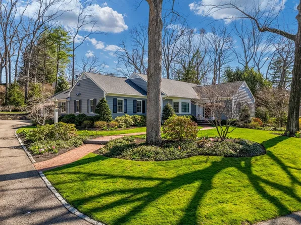 15 Barnstable Rd, Wellesley, MA 02481
